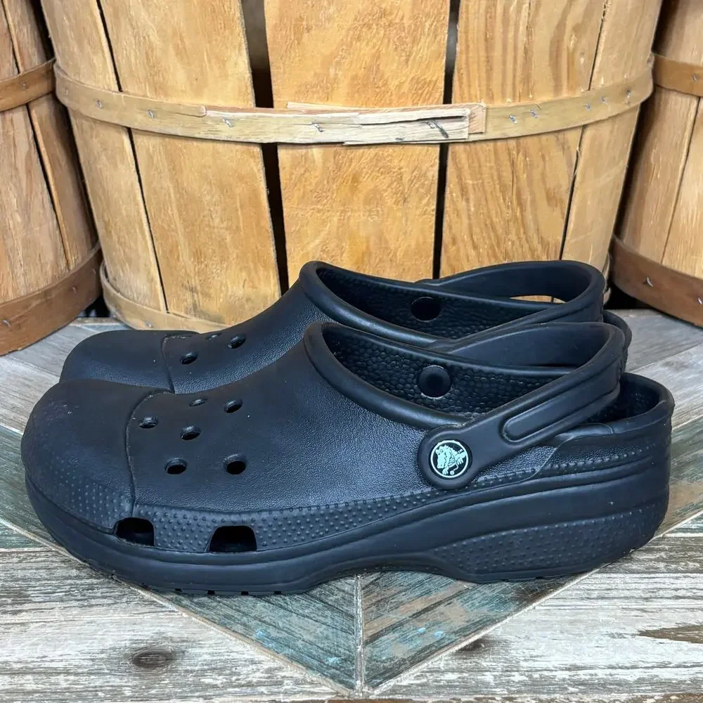 Crocs Reinforce Closed Toe Cap Toe Black Rubber Unisex Clogs Mens Size 8